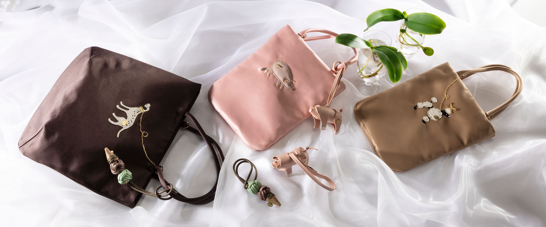 Démodée Official Site/デモデの公式ページ