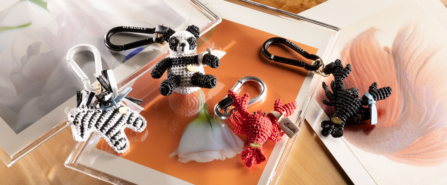 Démodée Official Site/デモデの公式ページ